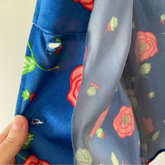 Vintage 1970’s button up with fun floral print - Picture 6 of 10